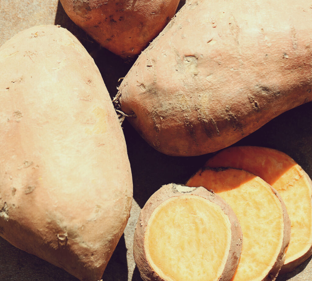 Nutritional benefits of sweet potatoes Health advantages of white sweet potatoes Sweet potato nutrition comparison