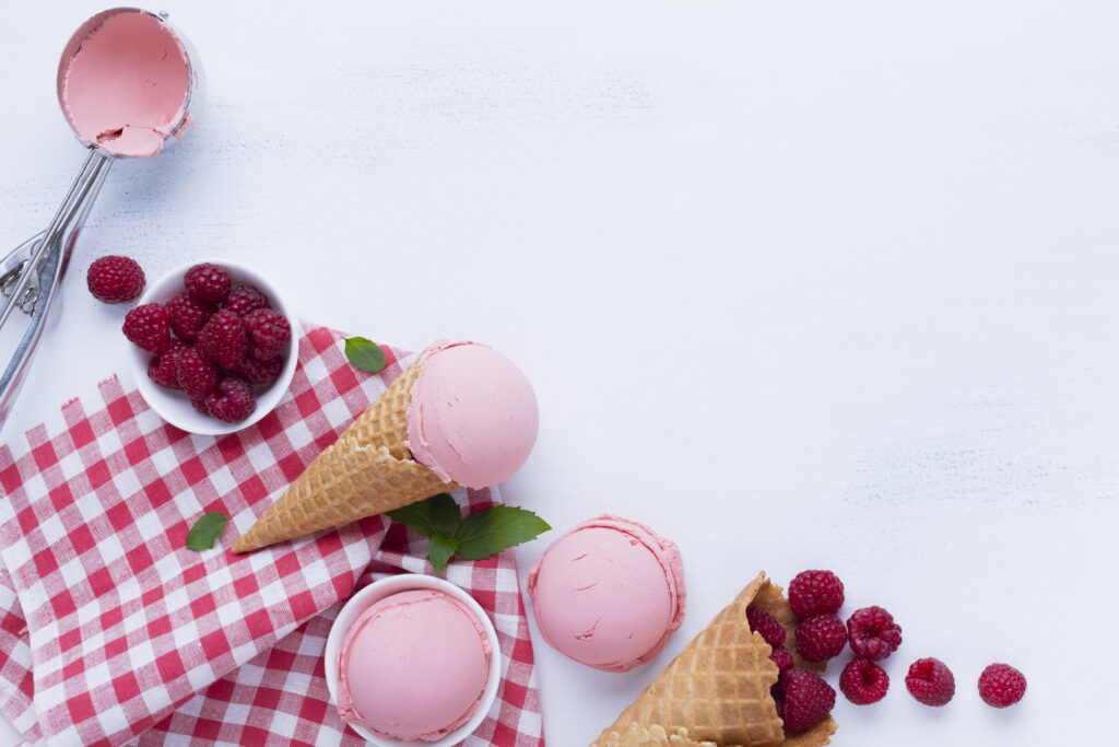 Strawberry Ice Cream Cake
Strawberry Cream Dessert